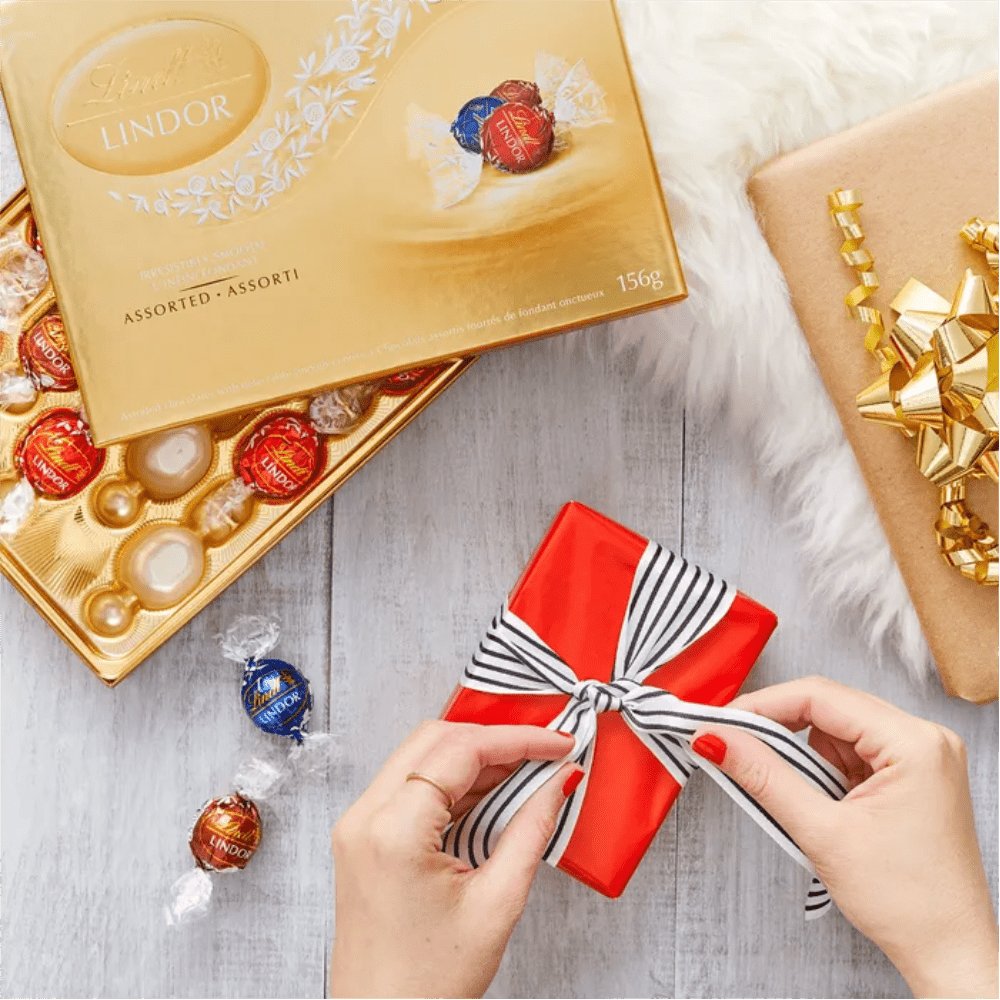 Lindt Lindor Assorted Milk & Dark Chocolate Truffles Box MakeMyGift